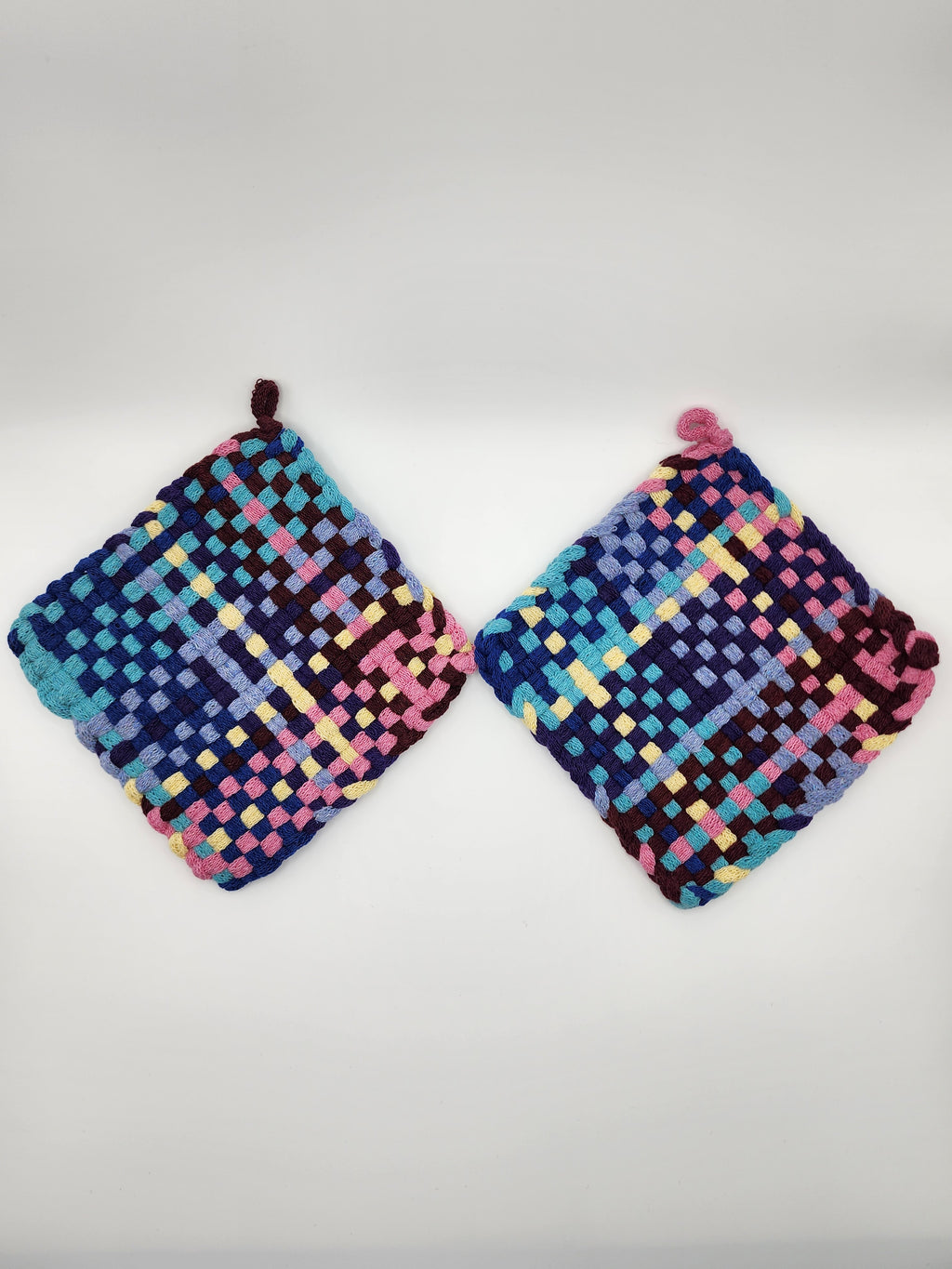 Potholder Pair - Marionberry Basket Pattern
