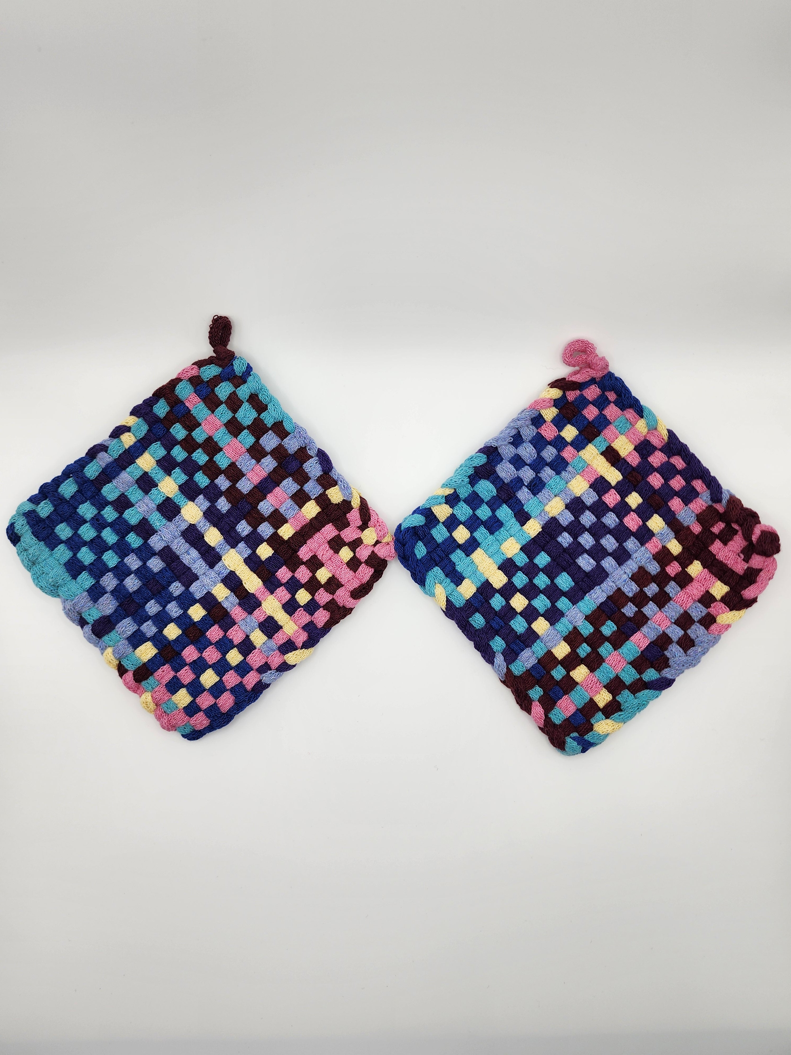 Potholder Pair - Marionberry Basket Pattern